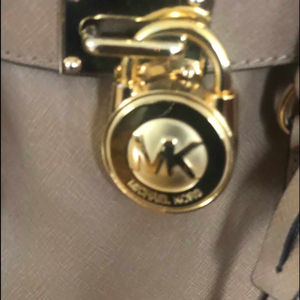 🌞MICHAEL KORS HAMILTON LARGE BALLET GOLD TOTE BAG.